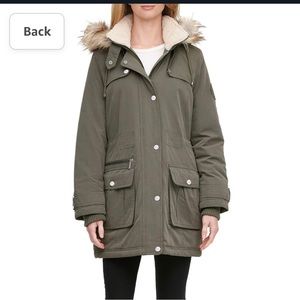 DKNY Anorak Coat faux fur Olive green Size: Medium